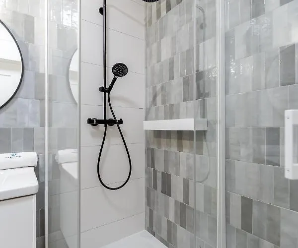 Polanki Aqua Nielimitowany Dostęp Do Basenów - Miejsce Postojowe Free *